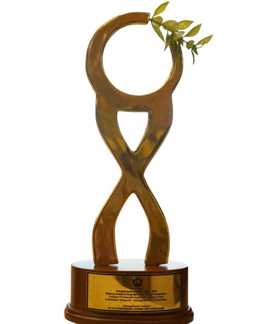 Predikat Aditama Bidang Aneka Energi Baru dan Energi Terbarukan UBP Semarang